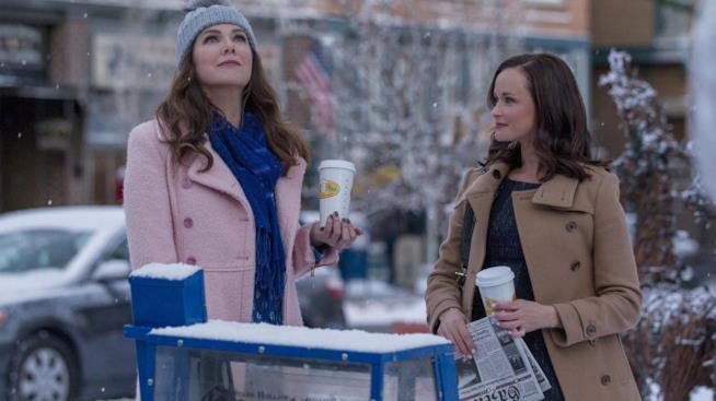 Una Mamma per Amica - Di nuovo insieme: un video mash-up di tutti i camei del revival promuove l'uscita in Homevideo della serie Lorelai e Rory Gilmore