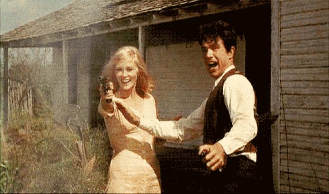 Gangster Story Faye Dunaway e Warren Beatty in una scena di Gangster Story