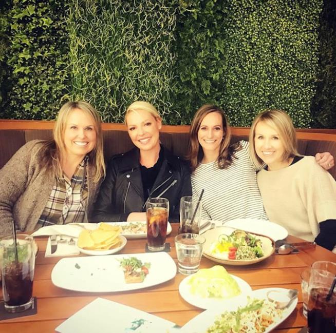 Katherine Heigl, il commovente messaggio diretto alle amiche di sempre Katherine Heigl
