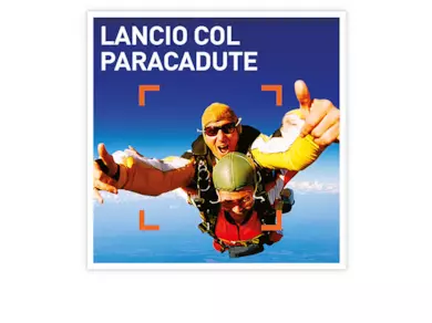 Lancio col paracadute