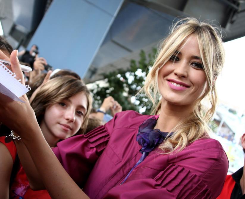 Elena Santarelli in vacanza con la famiglia a New York per la guarigione di Giacomo Elena Santarelli