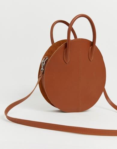 Shopper rotonda in pelle strutturata