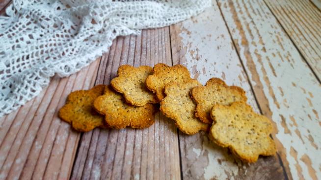 Cracker integrali Biscotti croccanti salati