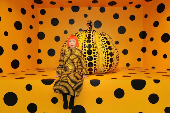 La vita e l’opera di Yayoi Kusama Un’opera di Yayoi Kusama