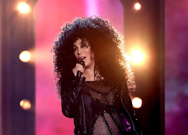 Cher durante un'esibizione nel 2017 La cantante Cher