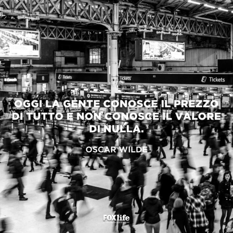 Frase valore Persone in una stazione