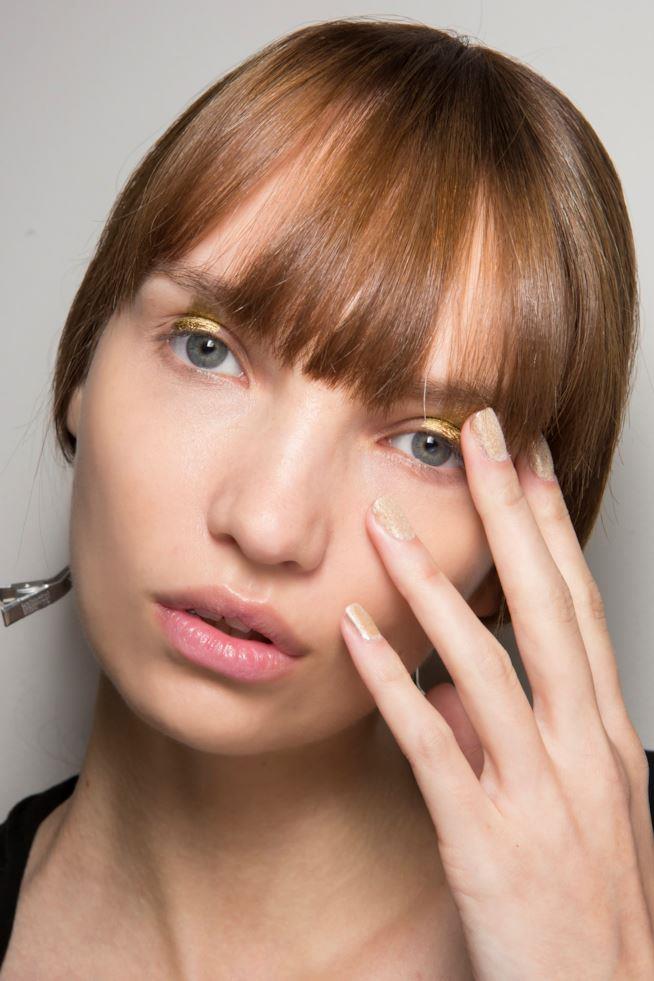 Unghie glitterate Manicure con glitter