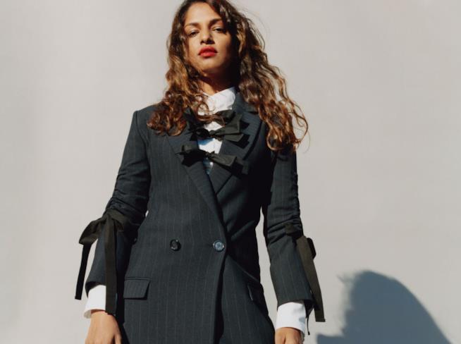 La pop-star M.I.A. nella nuova campagna pubblicitaria di Hugo M.I.A. per campagna Hugo Autunno/Inverno 2017