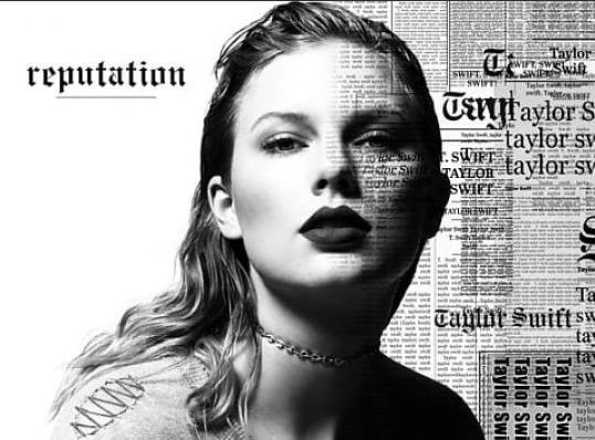 Nuovo look per Taylor Swift Taylor Swift in primo piano