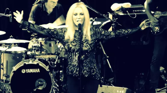 Patty Pravo in uno dei suoi live La cantante Patty Pravo si esibisce in uno dei suoi live