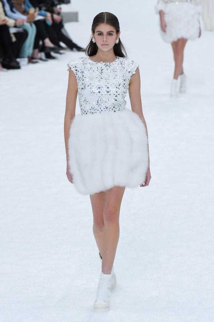 Sfilata Chanel Un look della Sfilata Chanel