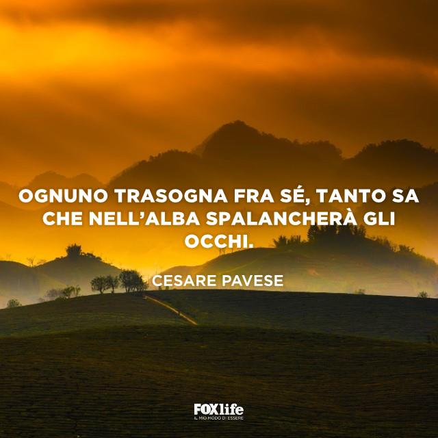 Frase Pavese Alba in paesaggio collinare