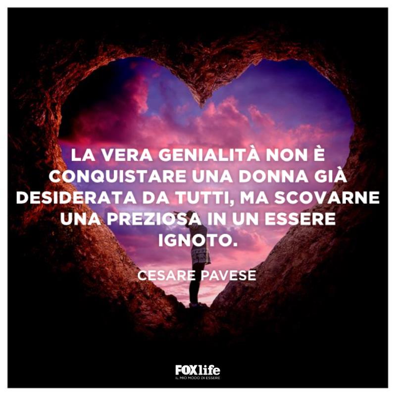Frase come conquistare una donna Ragazza in una grotta a forma di cuore
