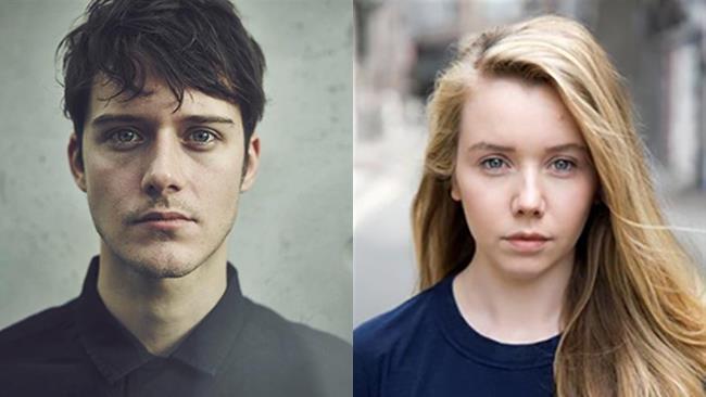 César Domboy e Lauren Lyle, due giovani promesse per il cast di Outlander 3 Il cast di Outlander 3 non ha confini, new entry dalla Francia e dall'Inghilterra