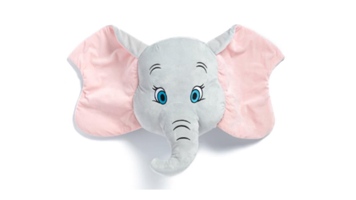 Abbigliamento, accessori, scarpe: le capsule collection dedicate a Dumbo