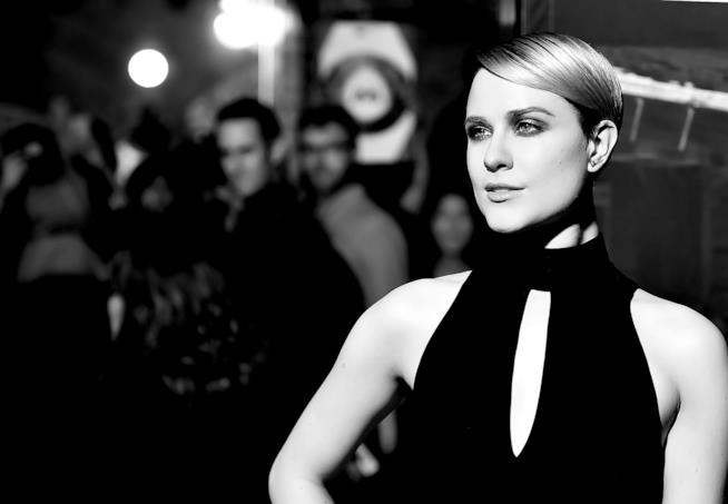 Evan Rachel Wood ha rotto il suo fidanzamento Evan Rachel Wood in primo piano