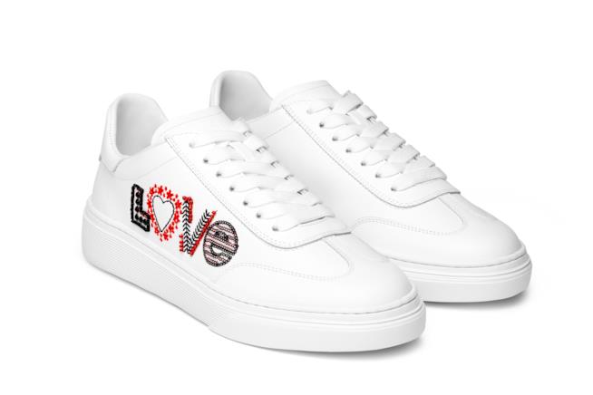 Hogan Sneakers speciale edizione San Valentino 2019 Hogan Sneakers bianche Love special edition per San Valentino 2019
