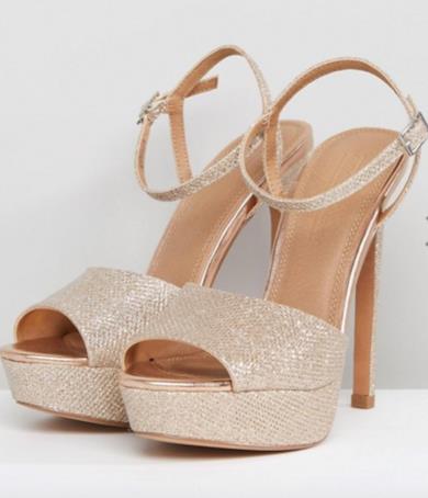 Sandali con plateau e tacco