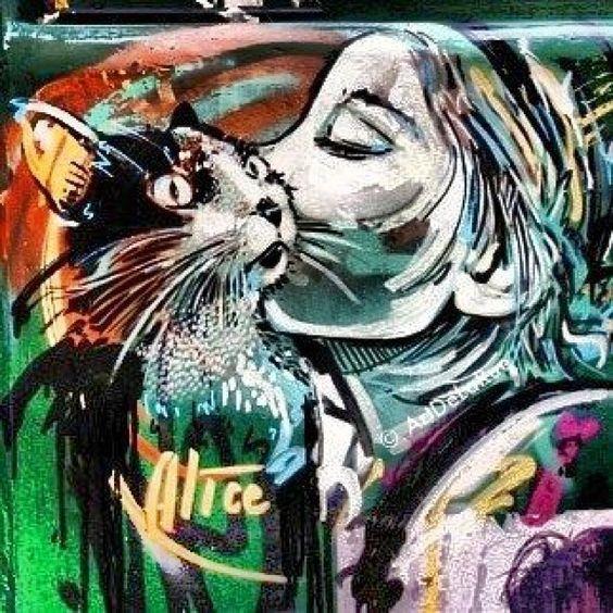 Un gatto e la sua padrona ritratti da Alice Pasquini Un'opera di Alice Pasquini