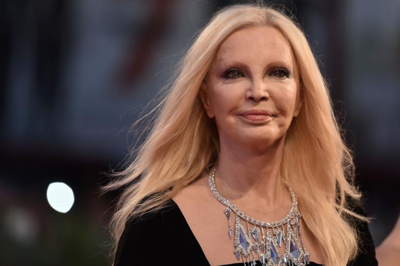 Patty Pravo nega di aver diffuso voci negative su Mia Martini Patty Pravo