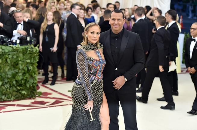 Jennifer Lopez e Alex Rodriguez posano con i loro figli Jennifer Lopez e Alex Rodriguez