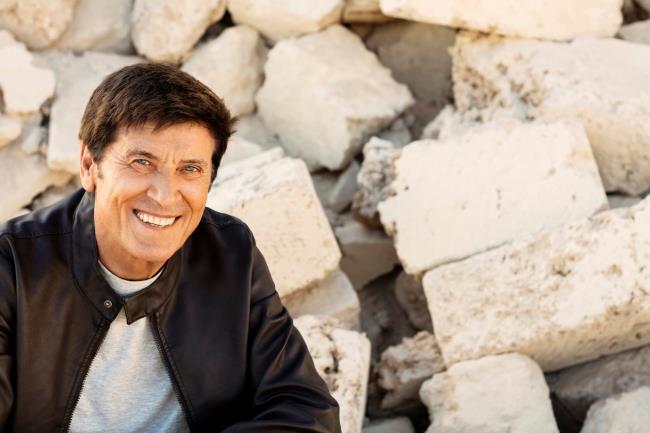 Nuovo album di inediti per Gianni Morandi: esce ‘d’amore d’autore’, nel 2018 il tour Gianni Morandi per il nuovo album ‘d’amore d’autore’