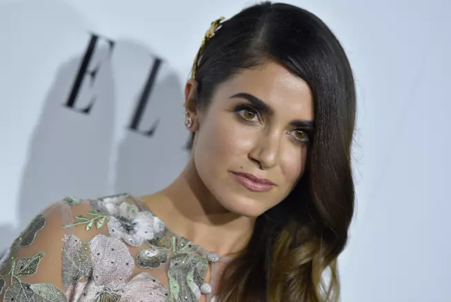 Benefici e rischi delle pillole alla placenta Nikki Reed