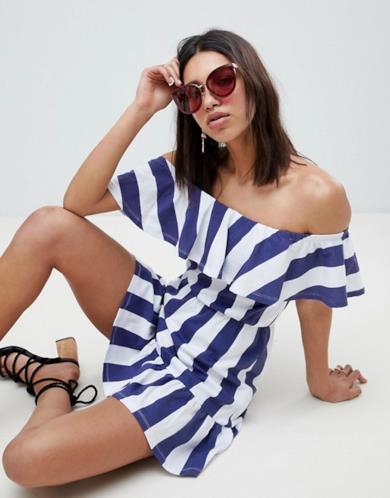Vestito corto con scollo a barca a righe