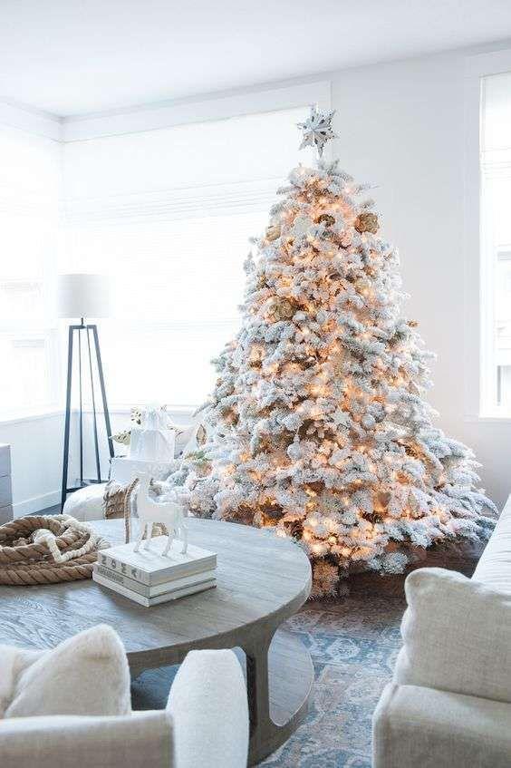 Albero elegante di Natale Albero elegante