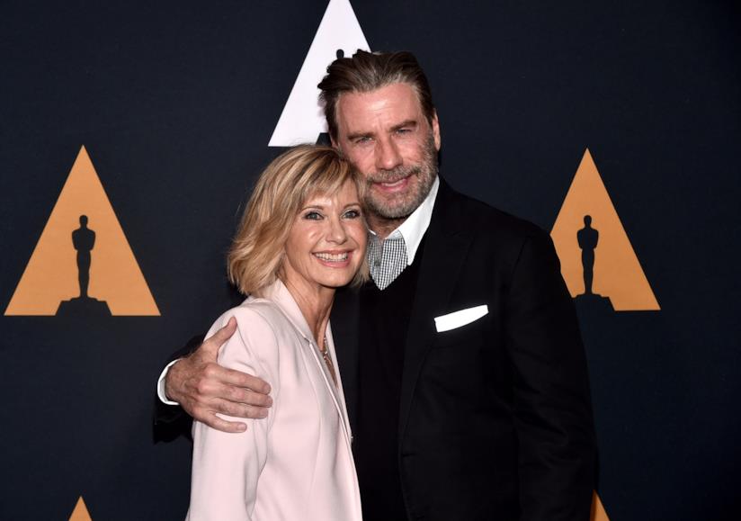 John Travolta e Olivia Newton-John John Travolta insieme a Olivia Newton-John