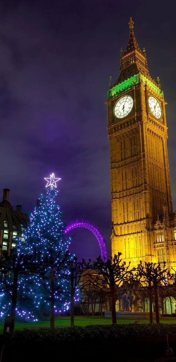 Albero di Natale a Londra Albero di Natale nella capitale inglese