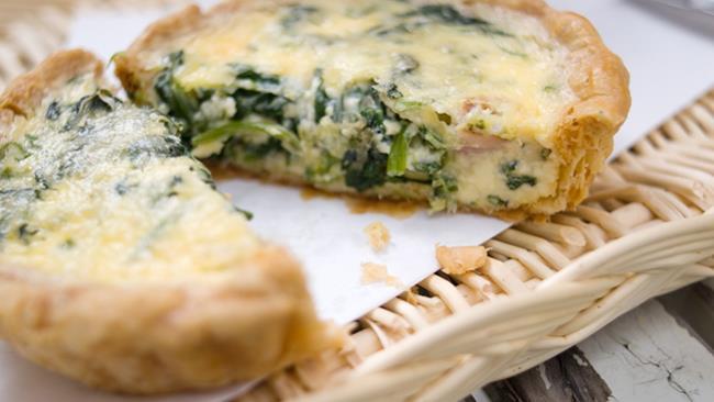 Torta salata con spinaci Torta salata ricotta e spinaci