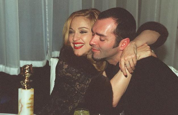 Madonna e Christopher Ciccone Madonna e Christopher Ciccone abbracciati