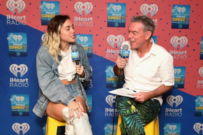 Miley Cyrus contro Dolce & Gabbana Miley Cyrus ospite di iHeart Radio