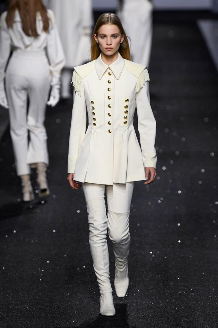 Sfilata Alberta Ferretti Un capo della sfilata Alberta Ferretti