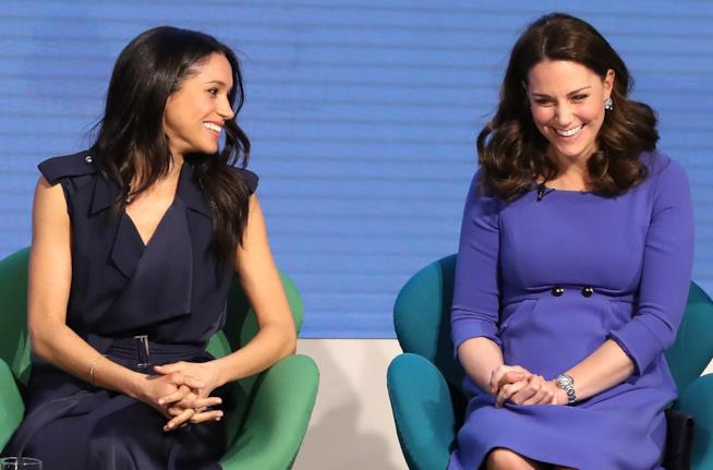 Kate Middleton e Meghan Markle ai ferri corti? Smentita da Buckingham Palace Kate Middleton e Meghan Markle