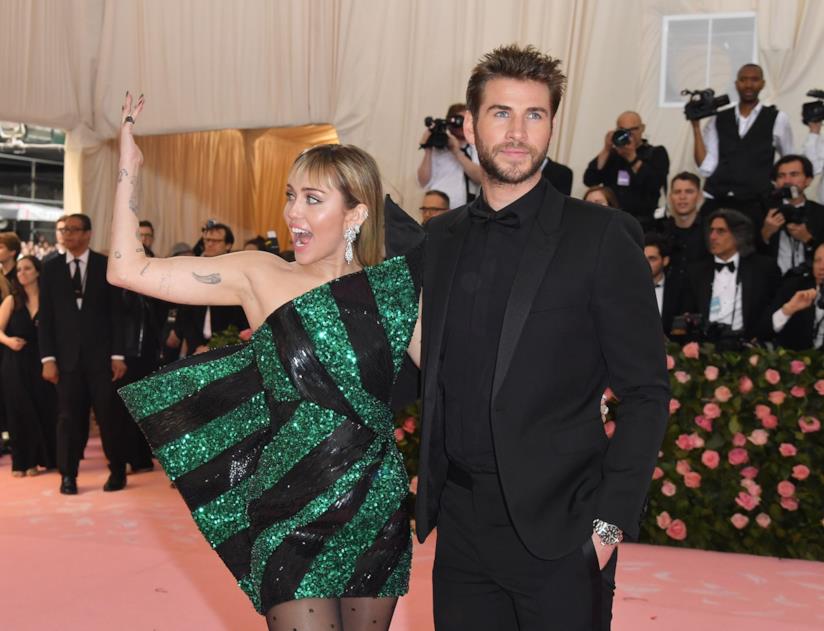 Miley Cyrus e Liam Hemsworth divorziano per stili di vita troppo diversi Miley Cyrus e Liam Hemsworth sul red carpet