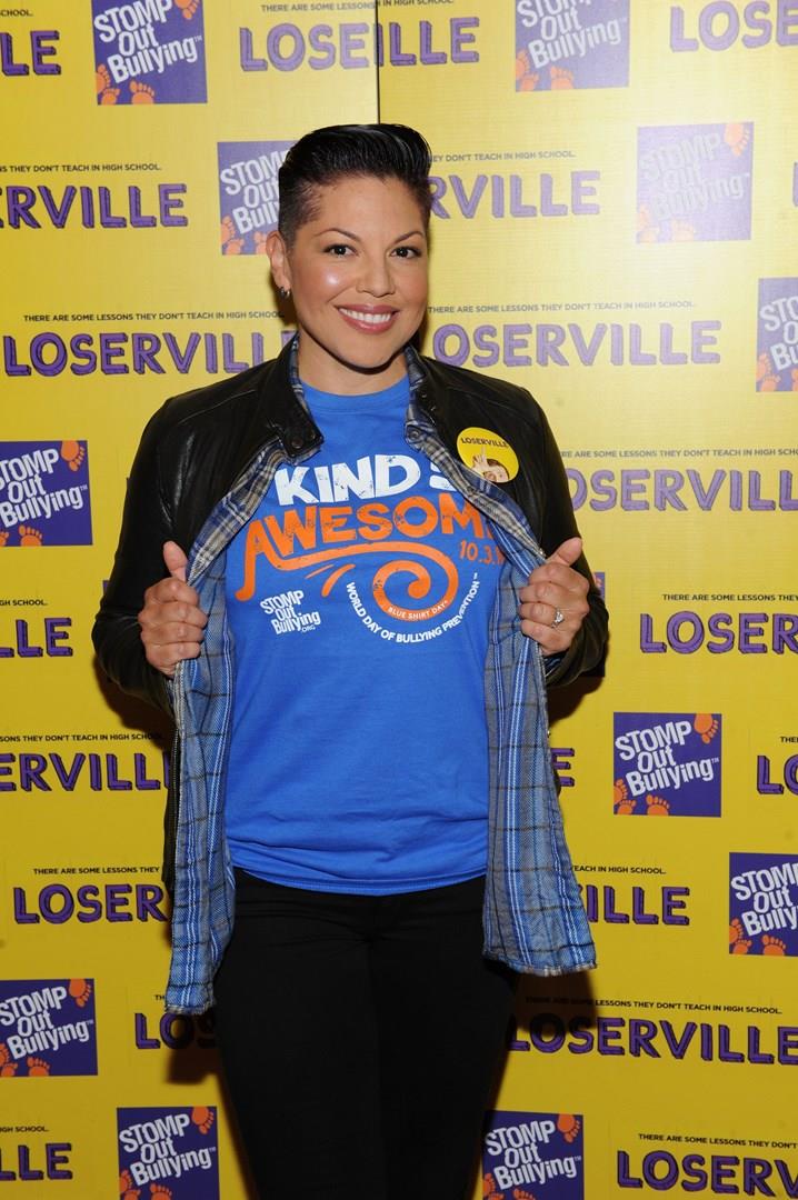 Tutti i coming out più celebri delle star Un sorridente primo piano di Sara Ramirez