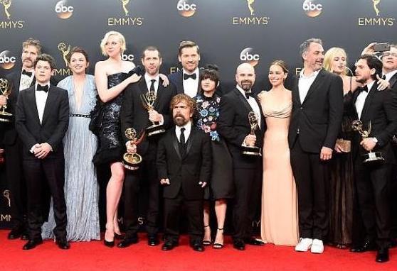 Tutte le foto del party per la fine delle riprese di Game of Thrones Il cast di Game of Thrones