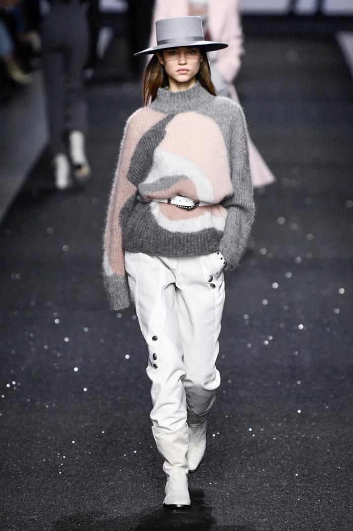 Sfilata Alberta Ferretti Un look della sfilata Alberta Ferretti