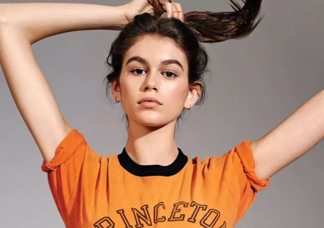 La figlia di Cindy Crawford, Kaia Gerber, lancia tendenze anche a Los Angeles Kaia Gerber in uno servizio fotografico di moda