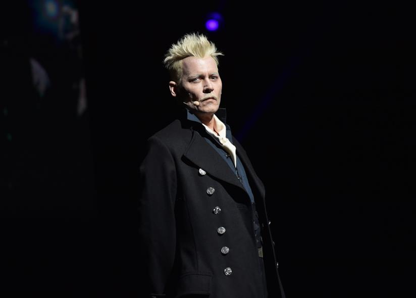 Johnny Depp nei panni di Grindelwald al SDCC Johnny Depp come Grindelwald
