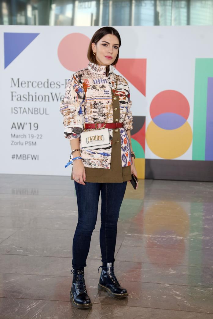 Outfit casual con jeans Outfit casual con jeans skinny