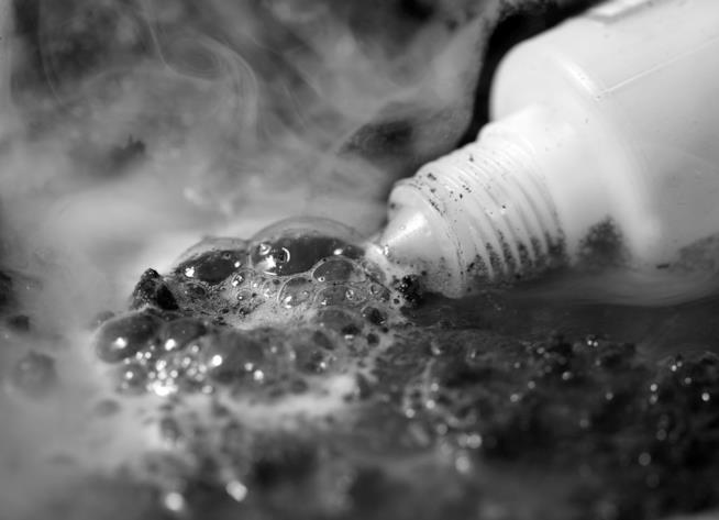 Come aiutare la vittima di attacchi di acido Gli effetti dell'acido