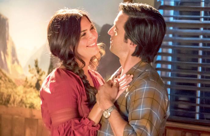 This Is Us: un'immagine di Jack e Rebecca dalla terza stagione Jack e Rebecca nella terza stagione di This Is Us