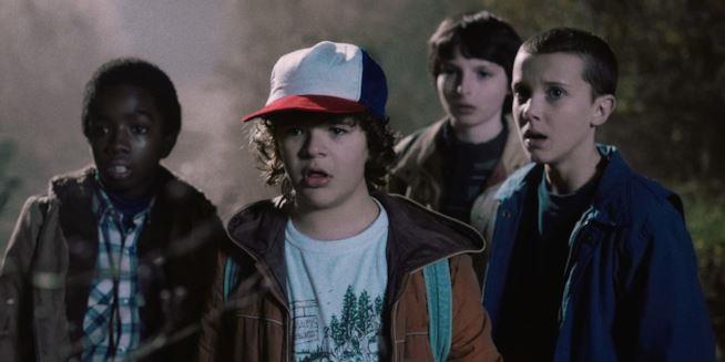 Stranger Things, il tormentone social: ecco i selfies dal Sottosopra Stranger Things