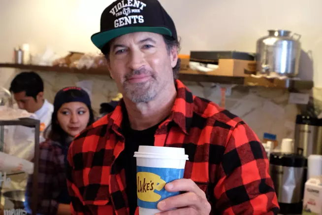 Scott Patterson e il suo brand di caffè Scott Patterson nei panni di Luke Danes