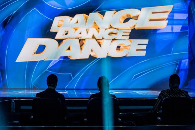 Dance Dance Dance Dance Dance Dance - il palco