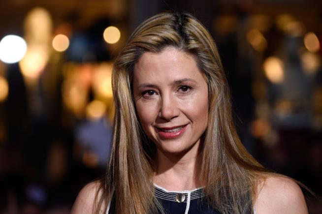 Mira Sorvino e le molestie a un provino Mira Sorvino in primo piano