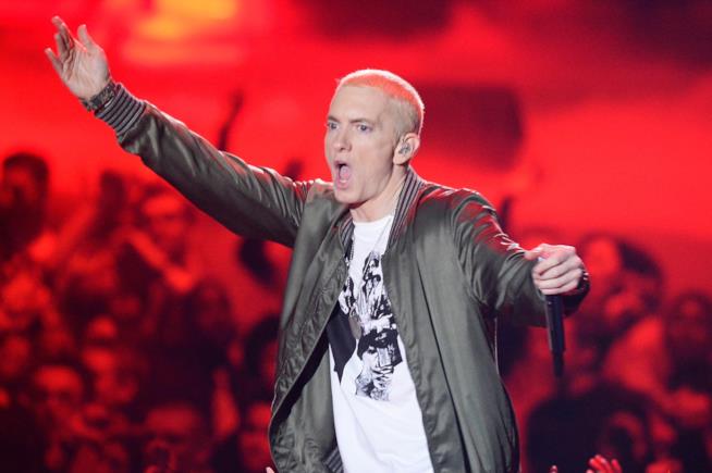 La figlia di Eminem infiamma Instagram con le sue foto in bikini Eminem